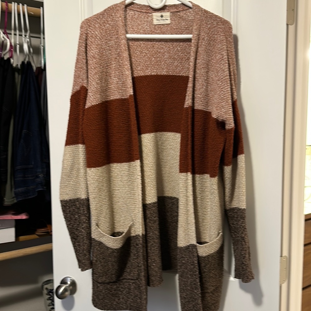 Adorable sweater!